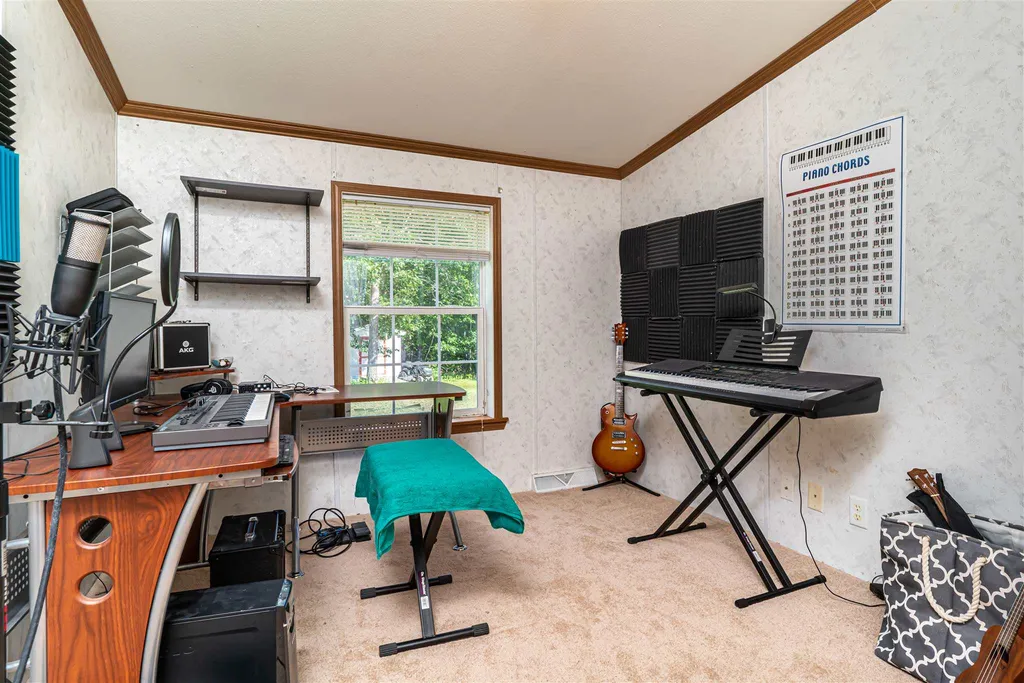 121 Spruce Drive Farmington NH 03835