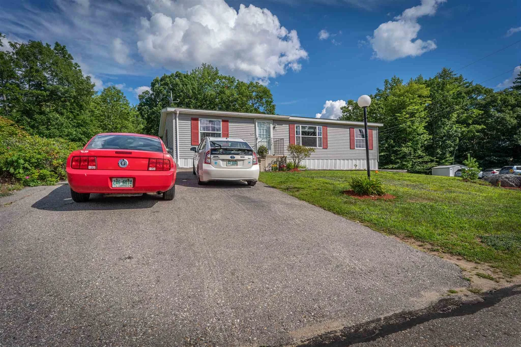 121 Spruce Drive Farmington NH 03835