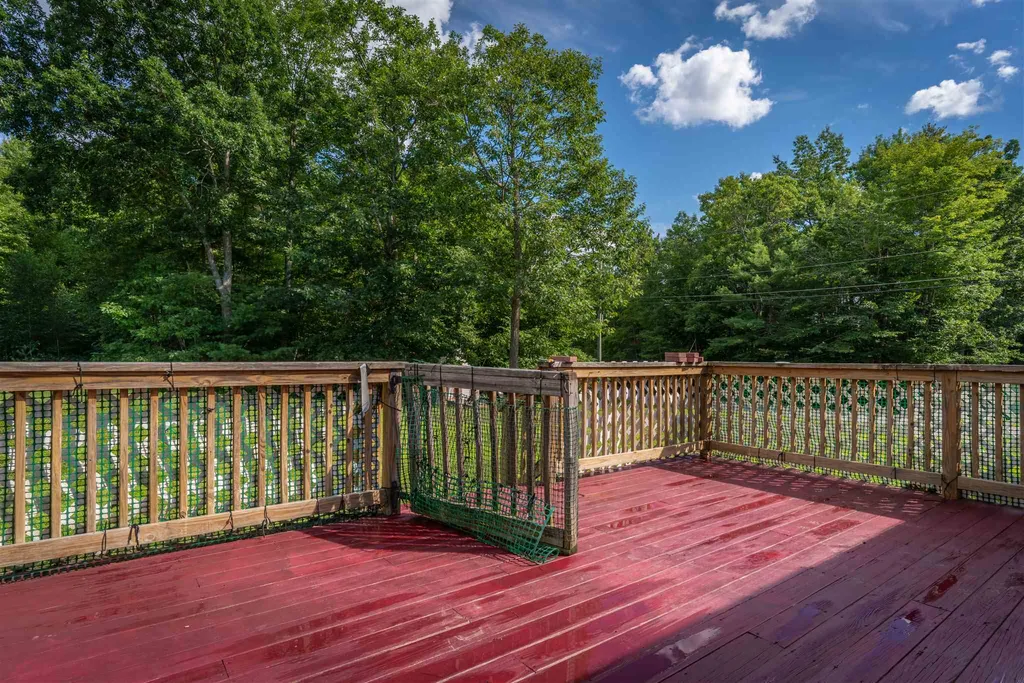 121 Spruce Drive Farmington NH 03835