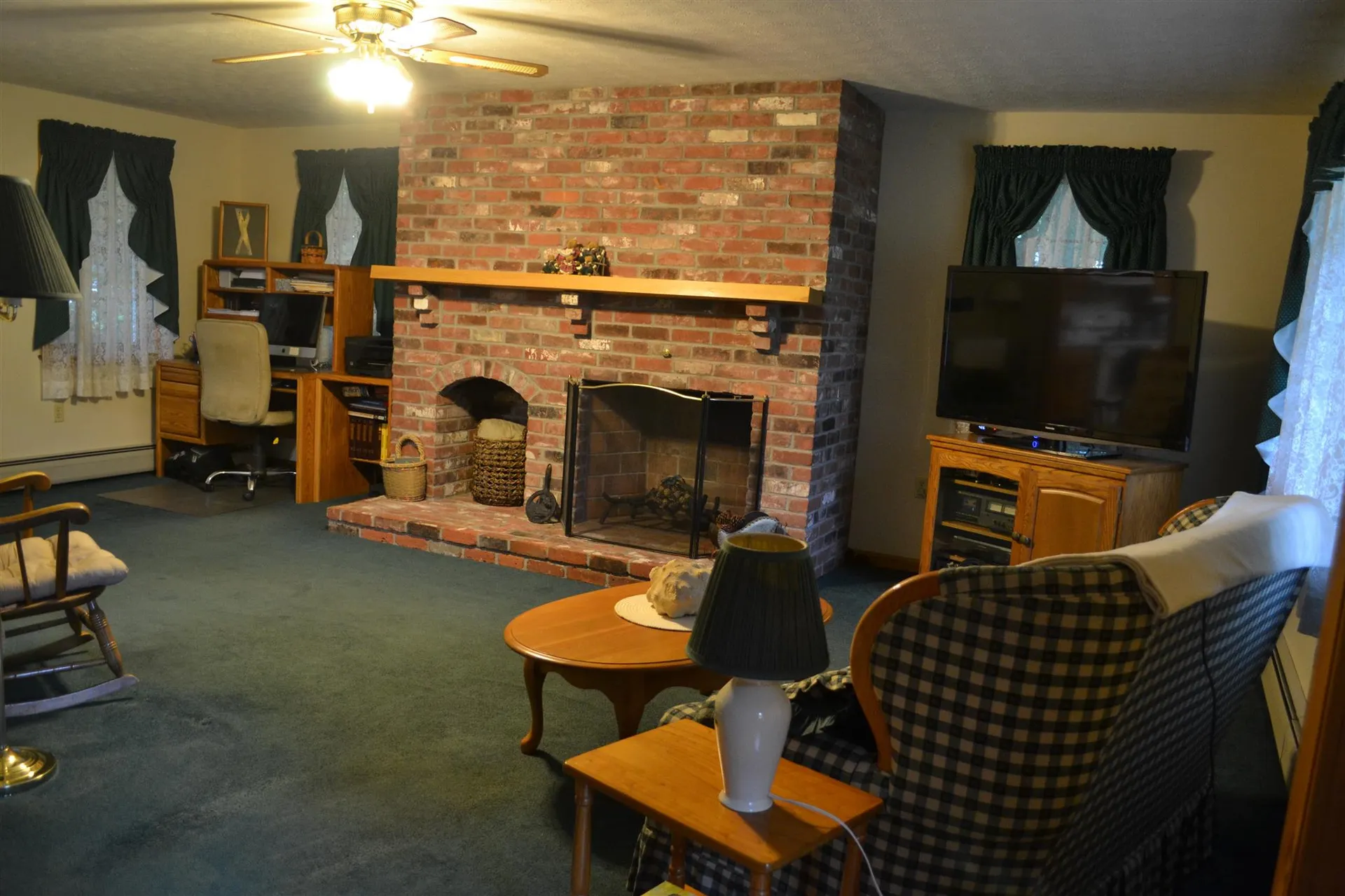 27 Moulton Drive Londonderry NH 03053