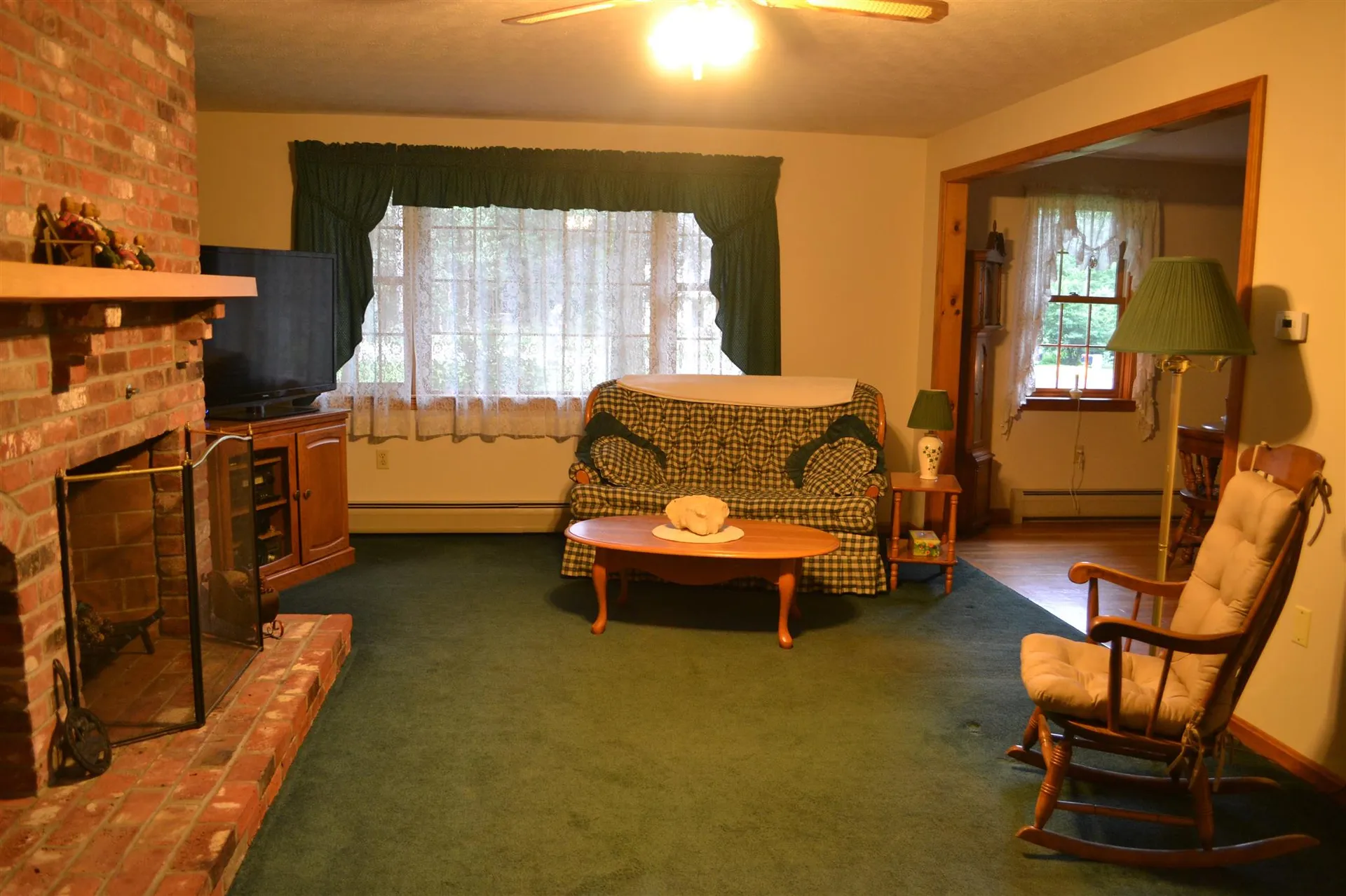 27 Moulton Drive Londonderry NH 03053