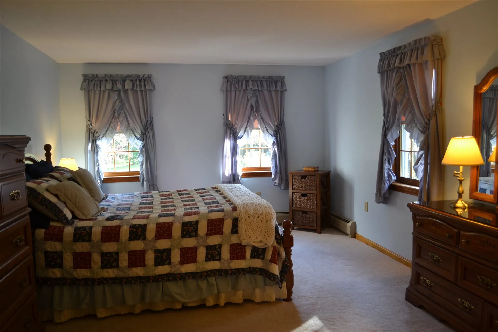 27 Moulton Drive Londonderry NH 03053