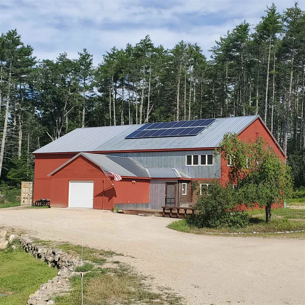 289 Scruton Pond Road Barrington NH 03825