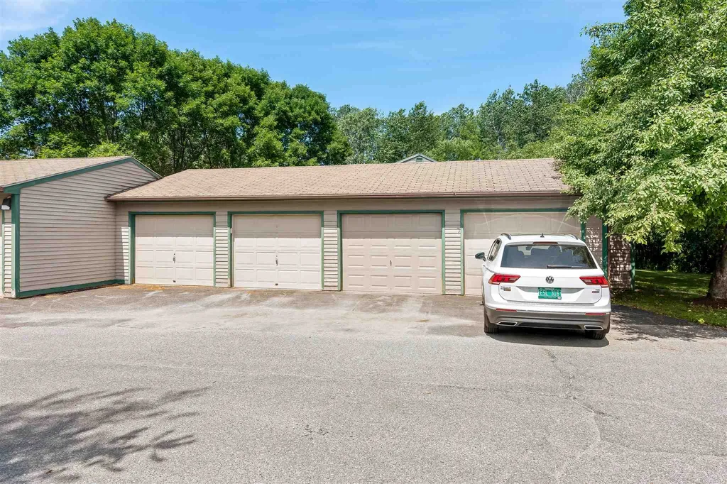 27 Hideaway Lane Williston VT 05495