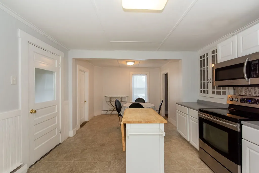 2 Sinclair Avenue Somersworth NH 03878