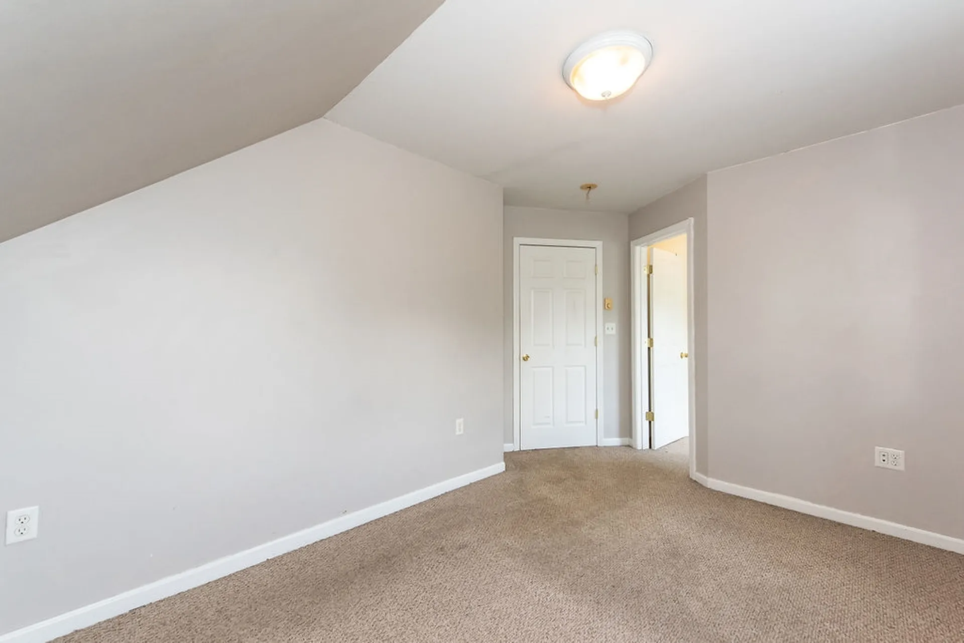 2 Sinclair Avenue Somersworth NH 03878