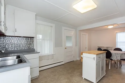 2 Sinclair Avenue Somersworth NH 03878