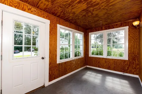2 Sinclair Avenue Somersworth NH 03878