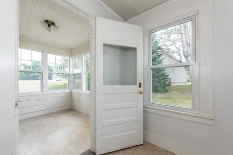 2 Sinclair Avenue Somersworth NH 03878