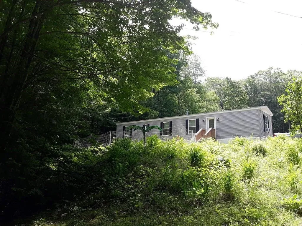 528 Stockbridge Corner Road Alton NH 03809