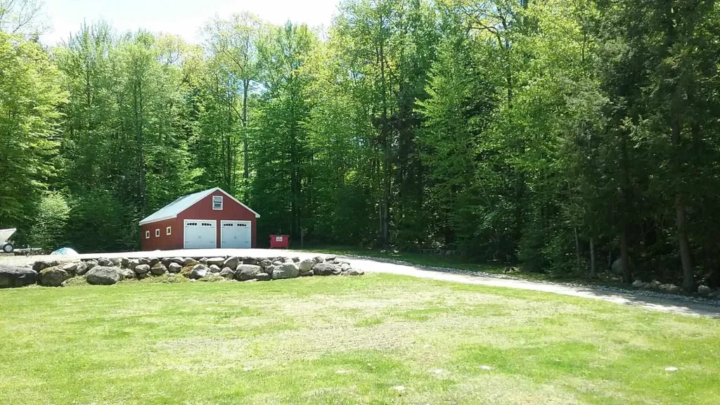 528 Stockbridge Corner Road Alton NH 03809