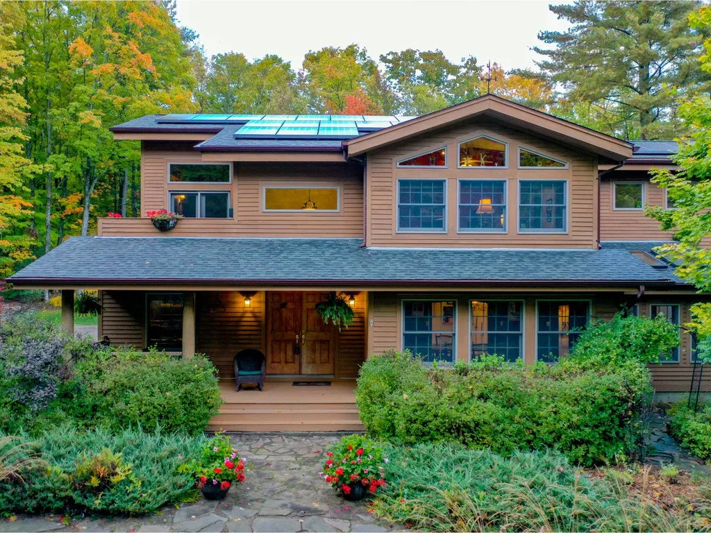 222 Lost Cove Road Colchester VT 05446