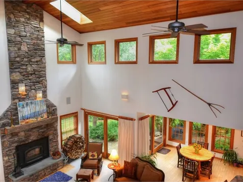 222 Lost Cove Road Colchester VT 05446