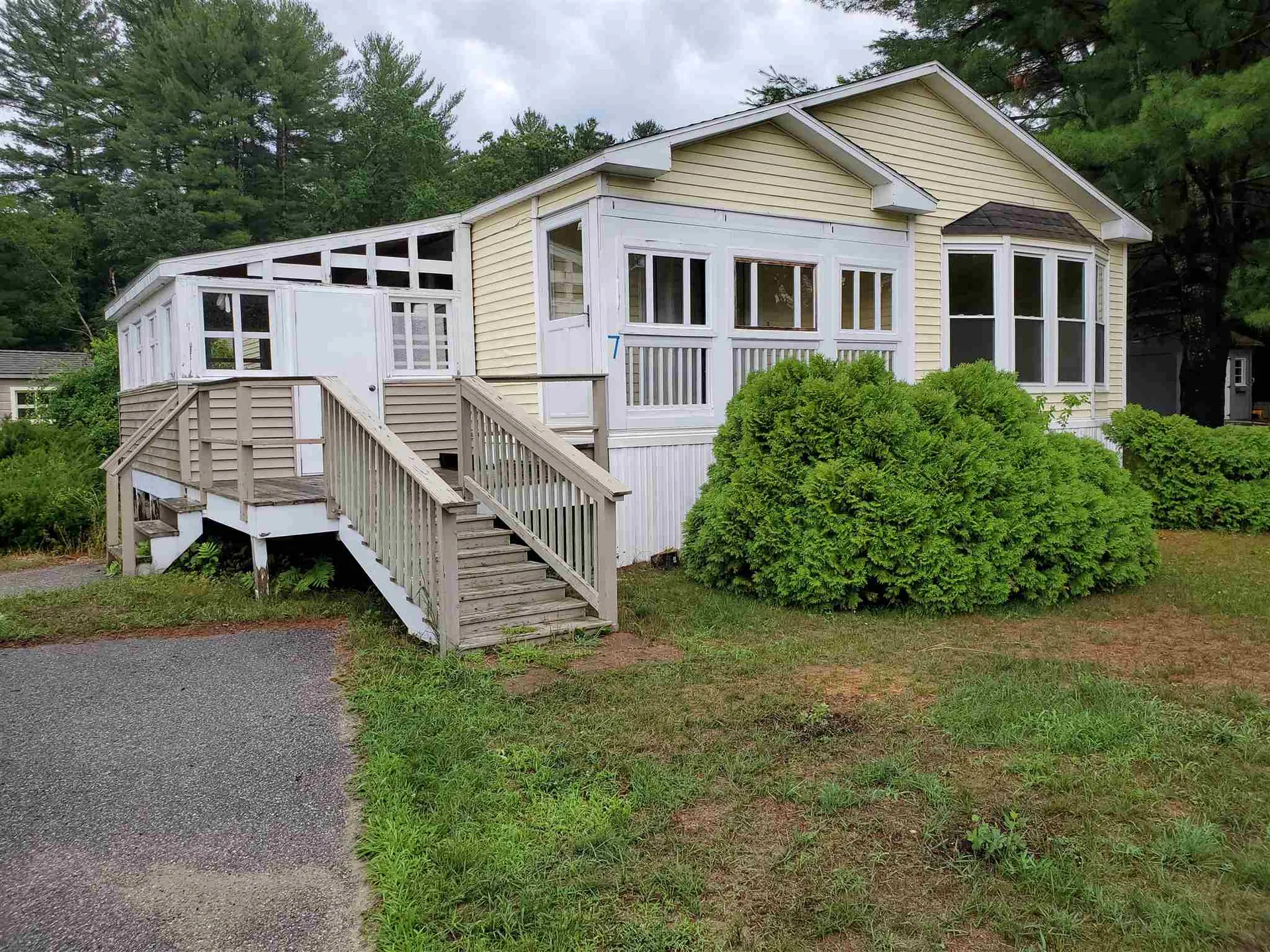 7 Bahl Street Nashua NH 03063-1536