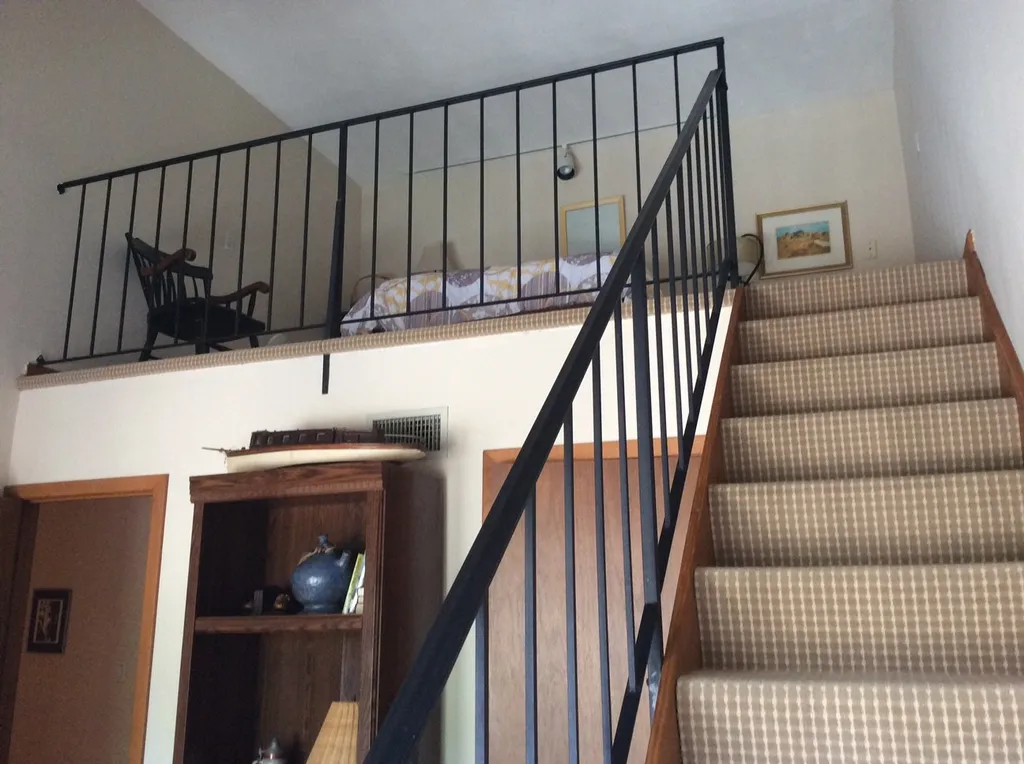 5 Tsienneto Road Derry NH 03038