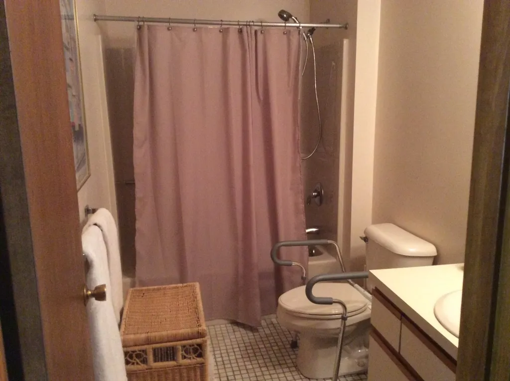 5 Tsienneto Road Derry NH 03038