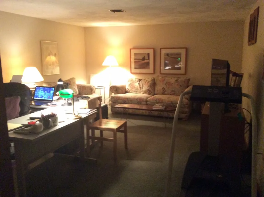 5 Tsienneto Road Derry NH 03038