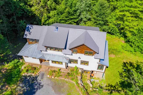 3164 Nebraska Valley Road Stowe VT 05672