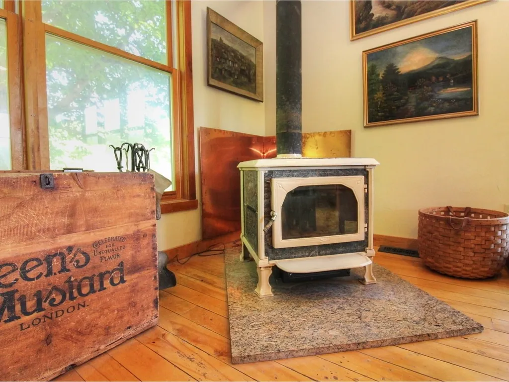 8 Tourin Road Jericho VT 05465