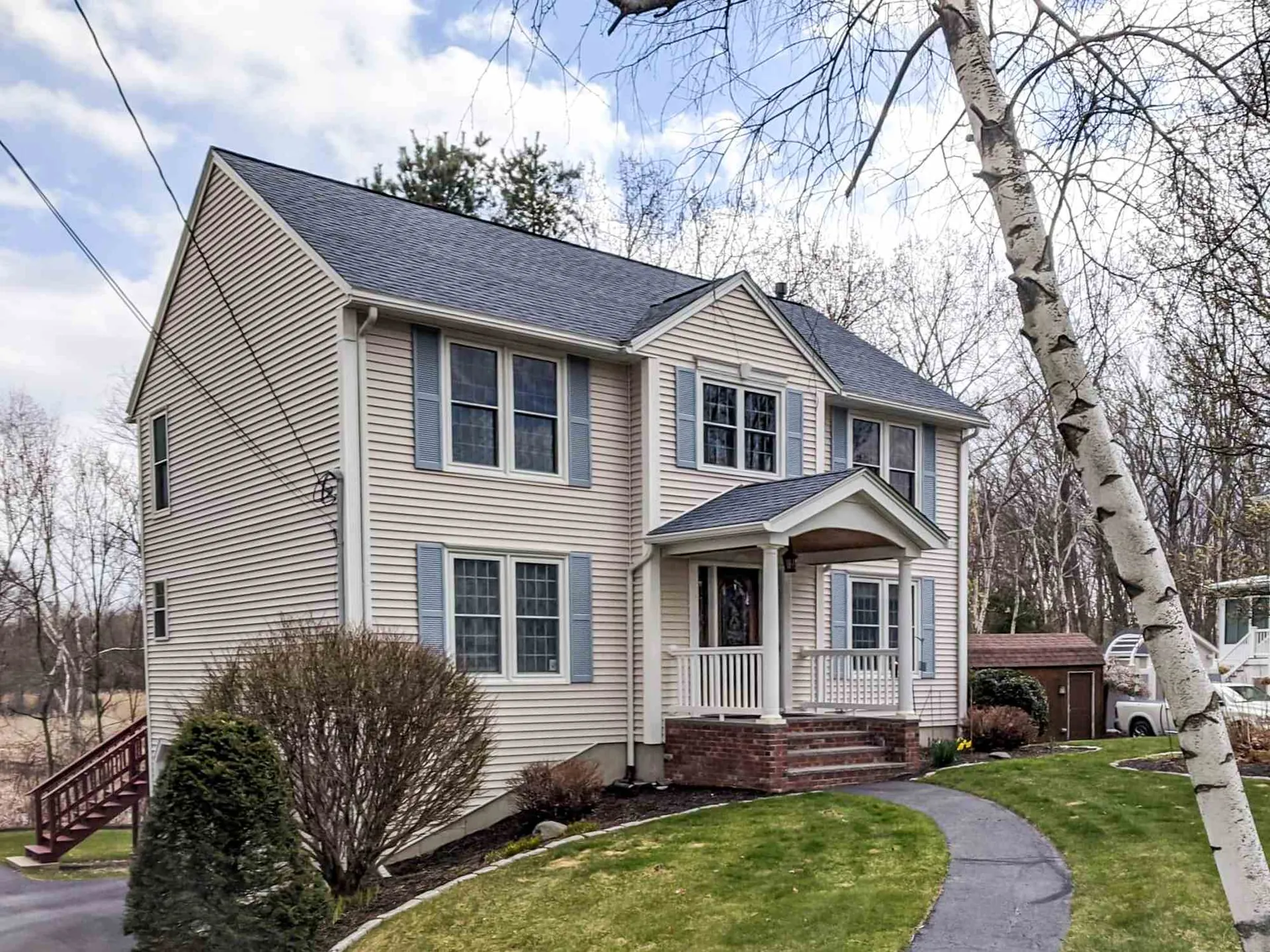 12 Gibney Circle Salem NH 03079