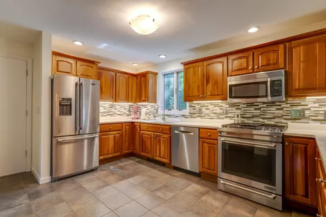 510 F W Hartford Drive Portsmouth NH 03801