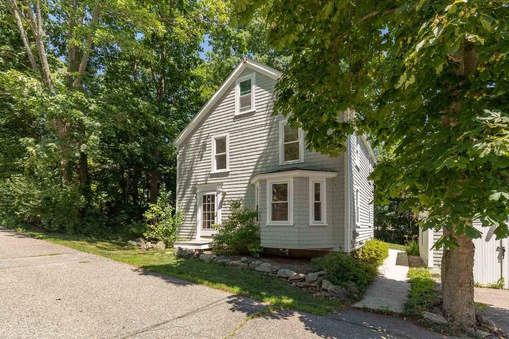2 Sylvester Street Portsmouth NH 03801
