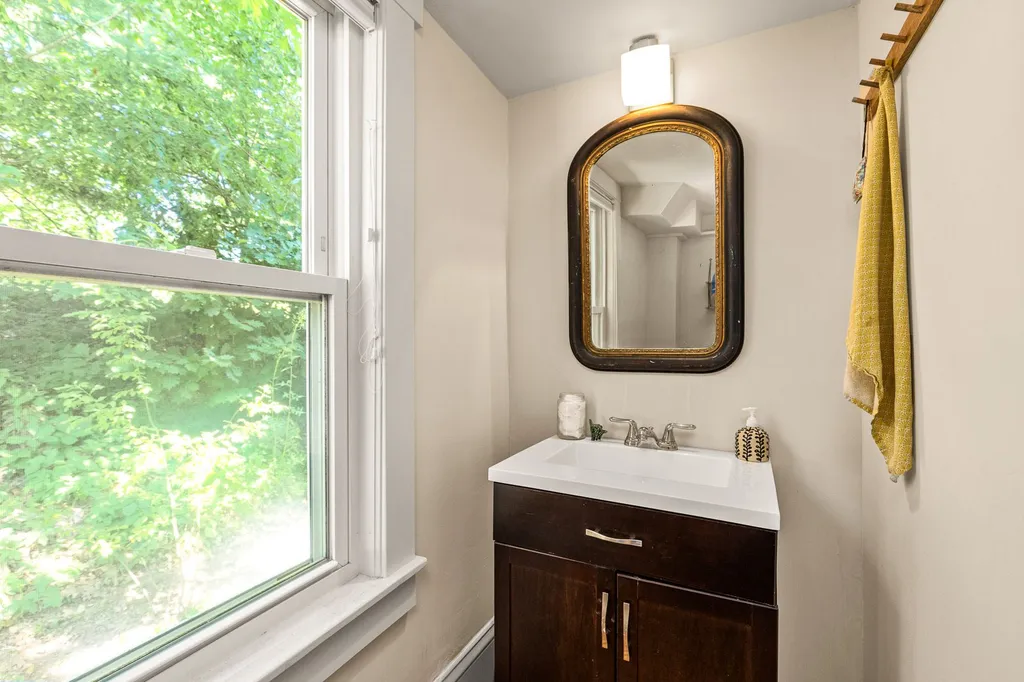 2 Sylvester Street Portsmouth NH 03801