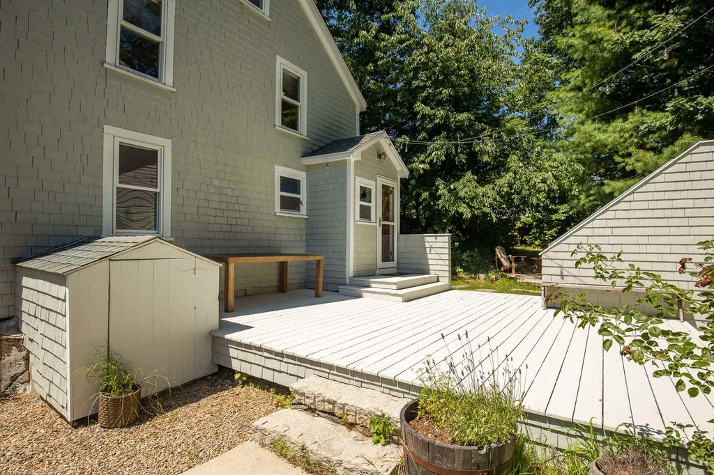 2 Sylvester Street Portsmouth NH 03801