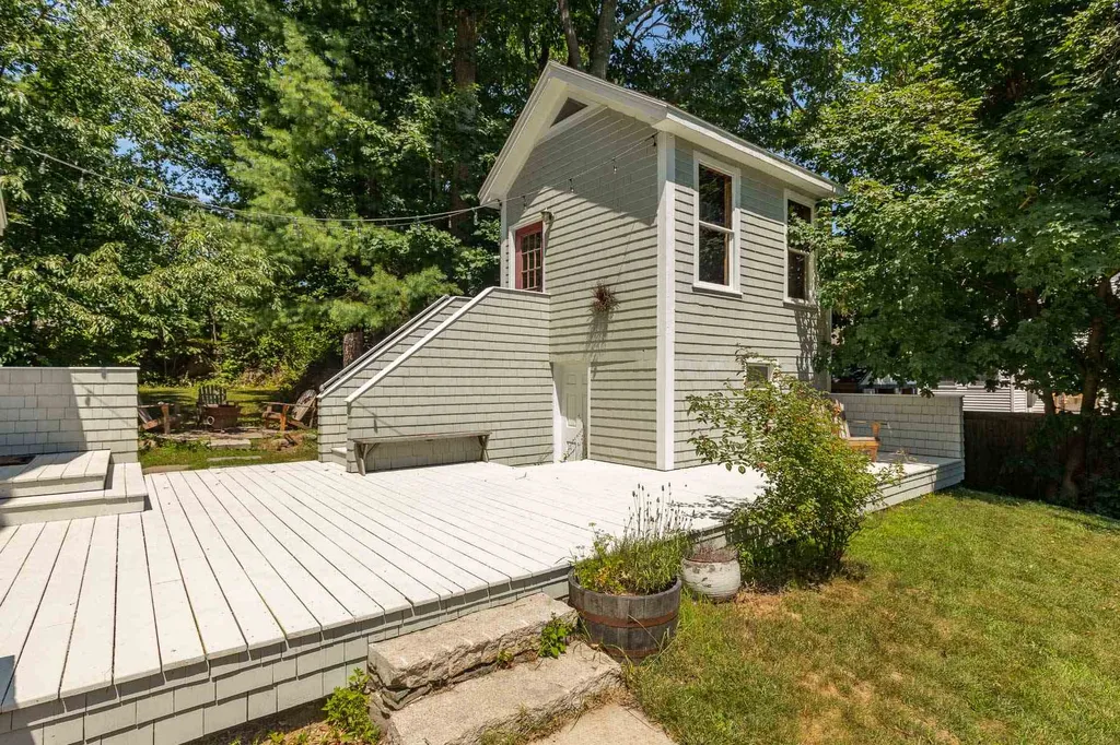 2 Sylvester Street Portsmouth NH 03801