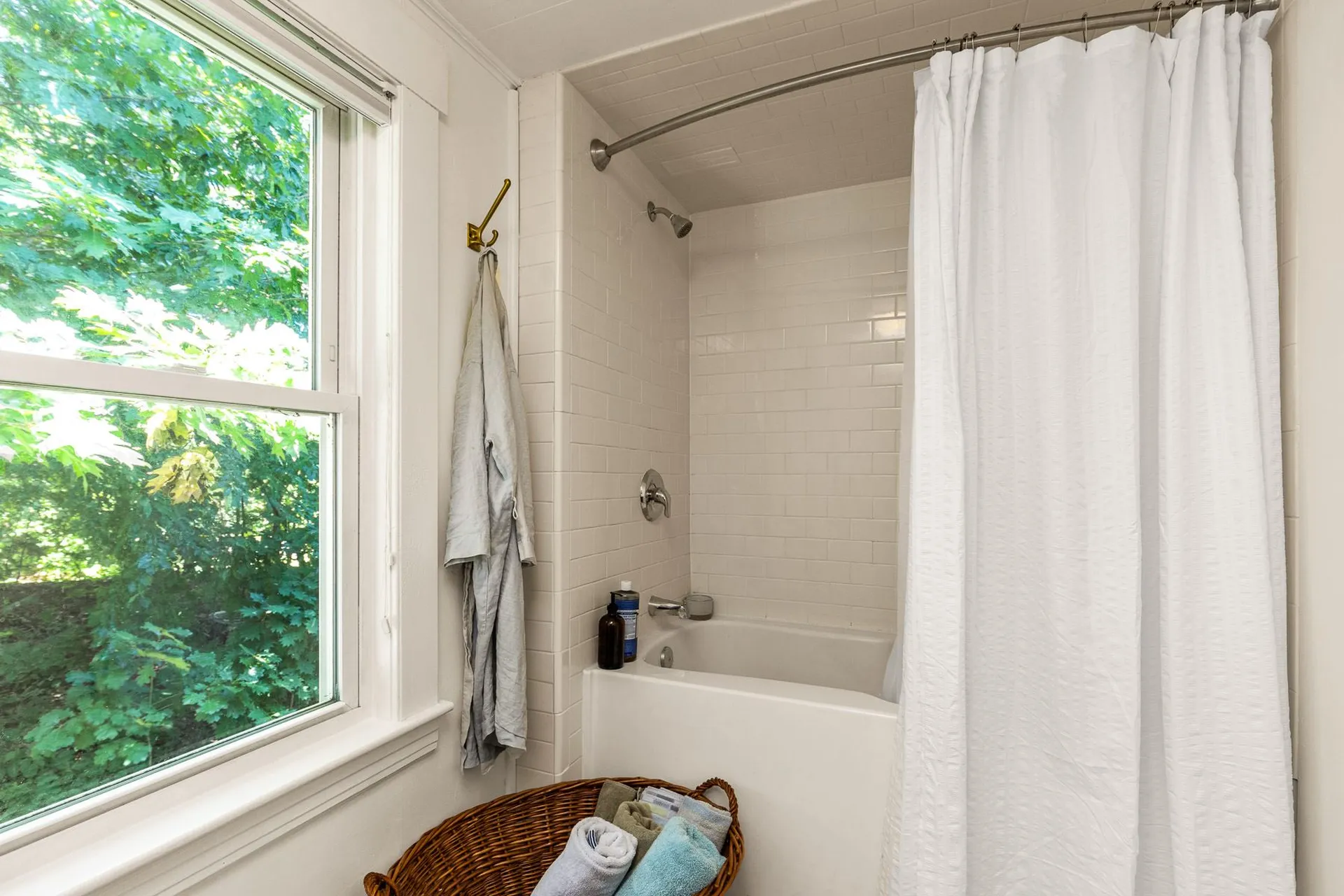 2 Sylvester Street Portsmouth NH 03801