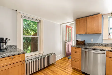 2 Sylvester Street Portsmouth NH 03801