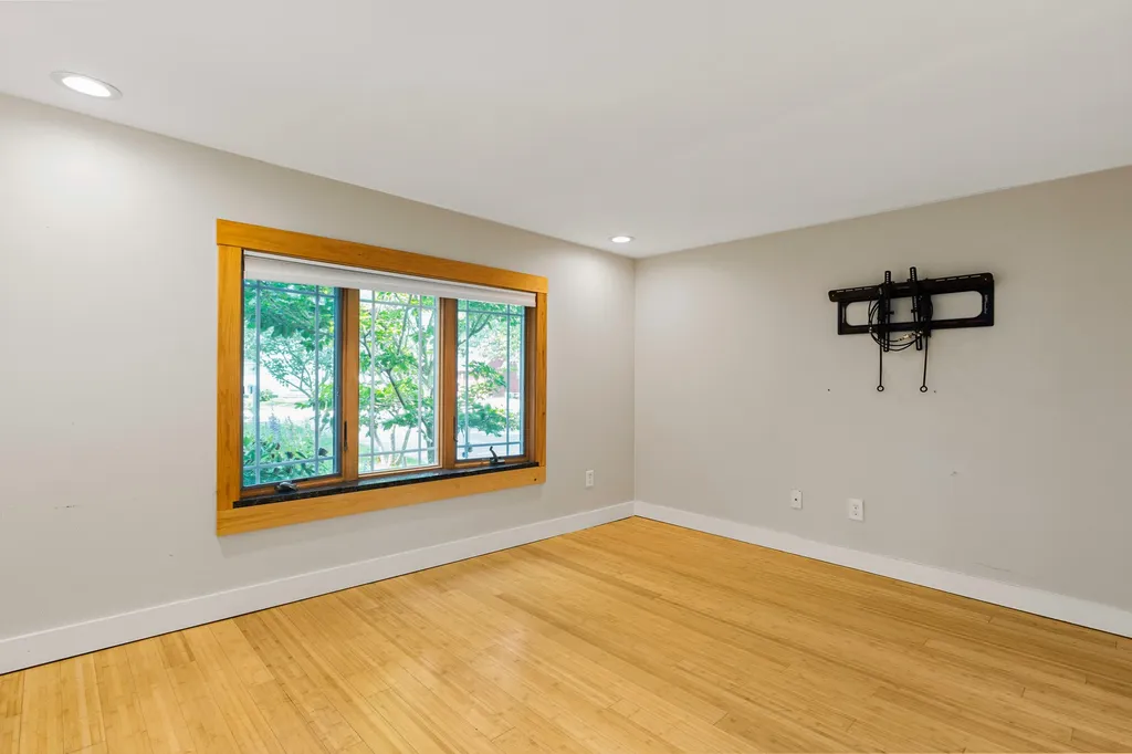 277 Wallis Road Rye NH 03870