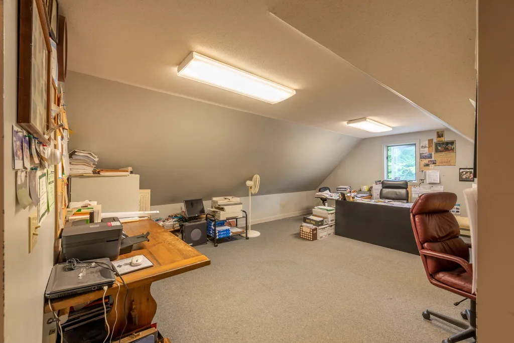 53 Pinnacle Road Wilmot NH 03287