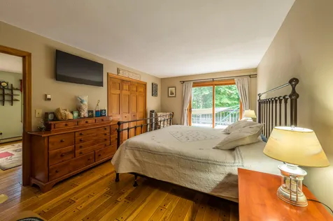 53 Pinnacle Road Wilmot NH 03287