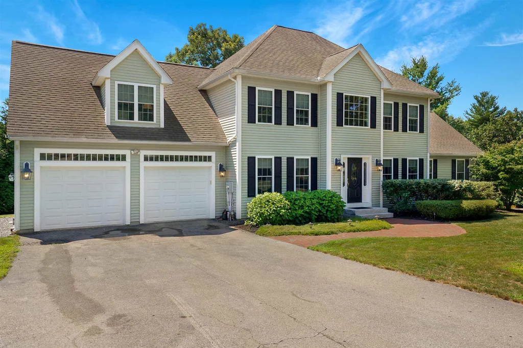 17 Hobart Hill Road Brookline NH 03033