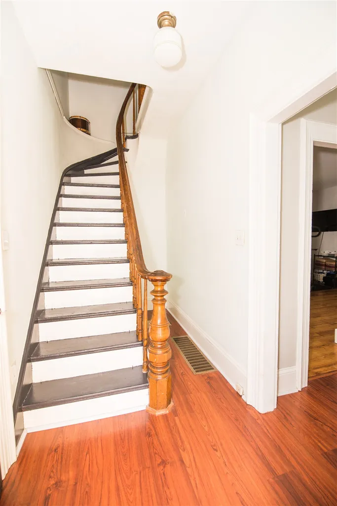 203 Walnut Street Manchester NH 03104