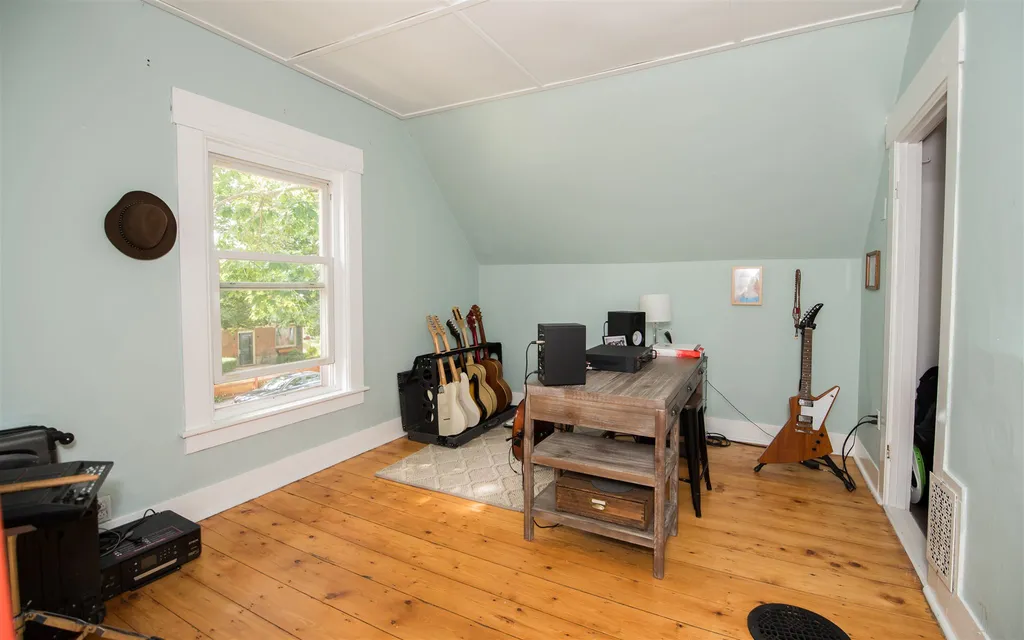 203 Walnut Street Manchester NH 03104