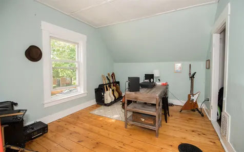 203 Walnut Street Manchester NH 03104