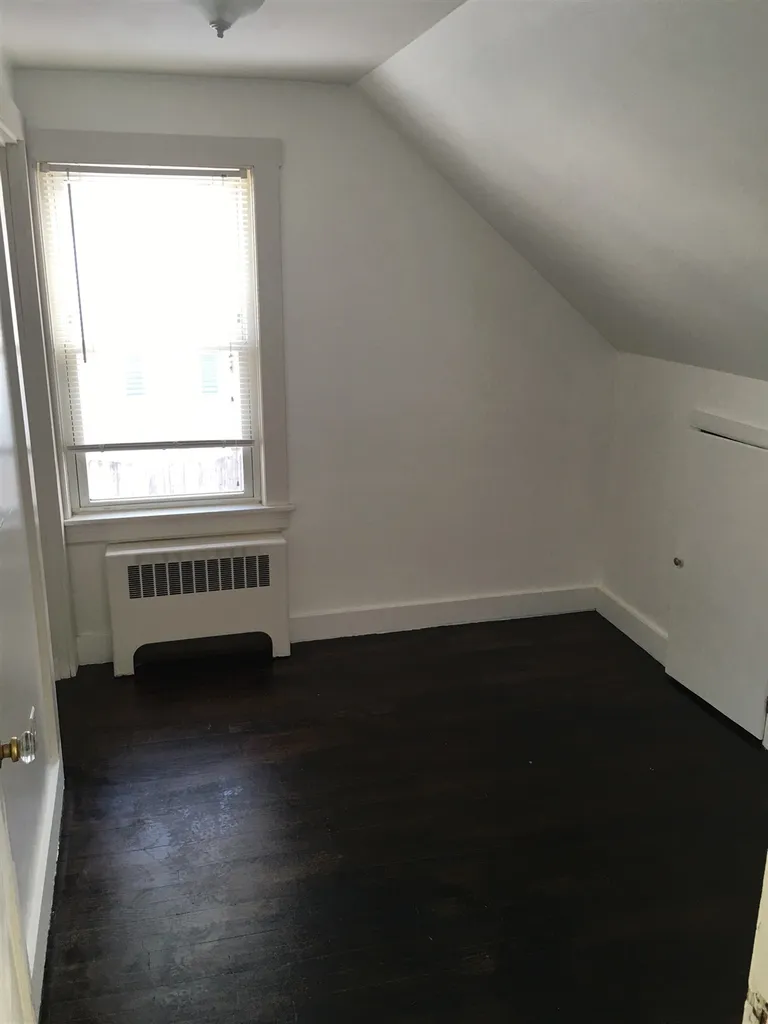 326 Vinton Street Manchester NH 03103