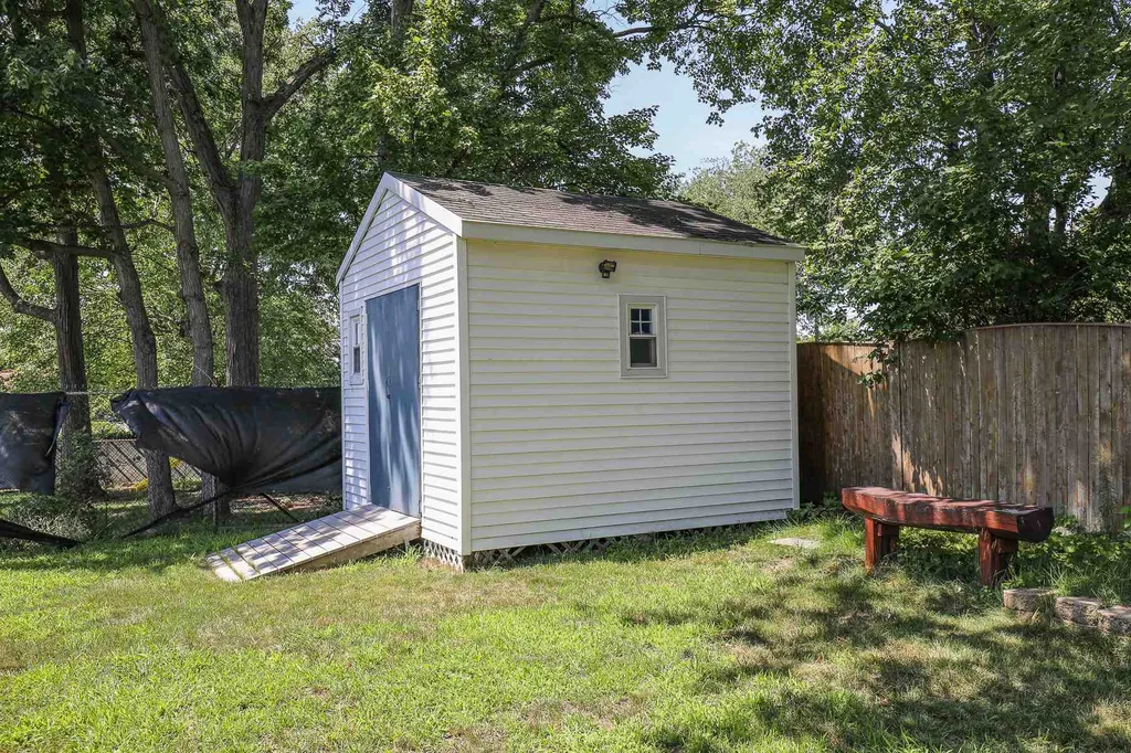 326 Vinton Street Manchester NH 03103