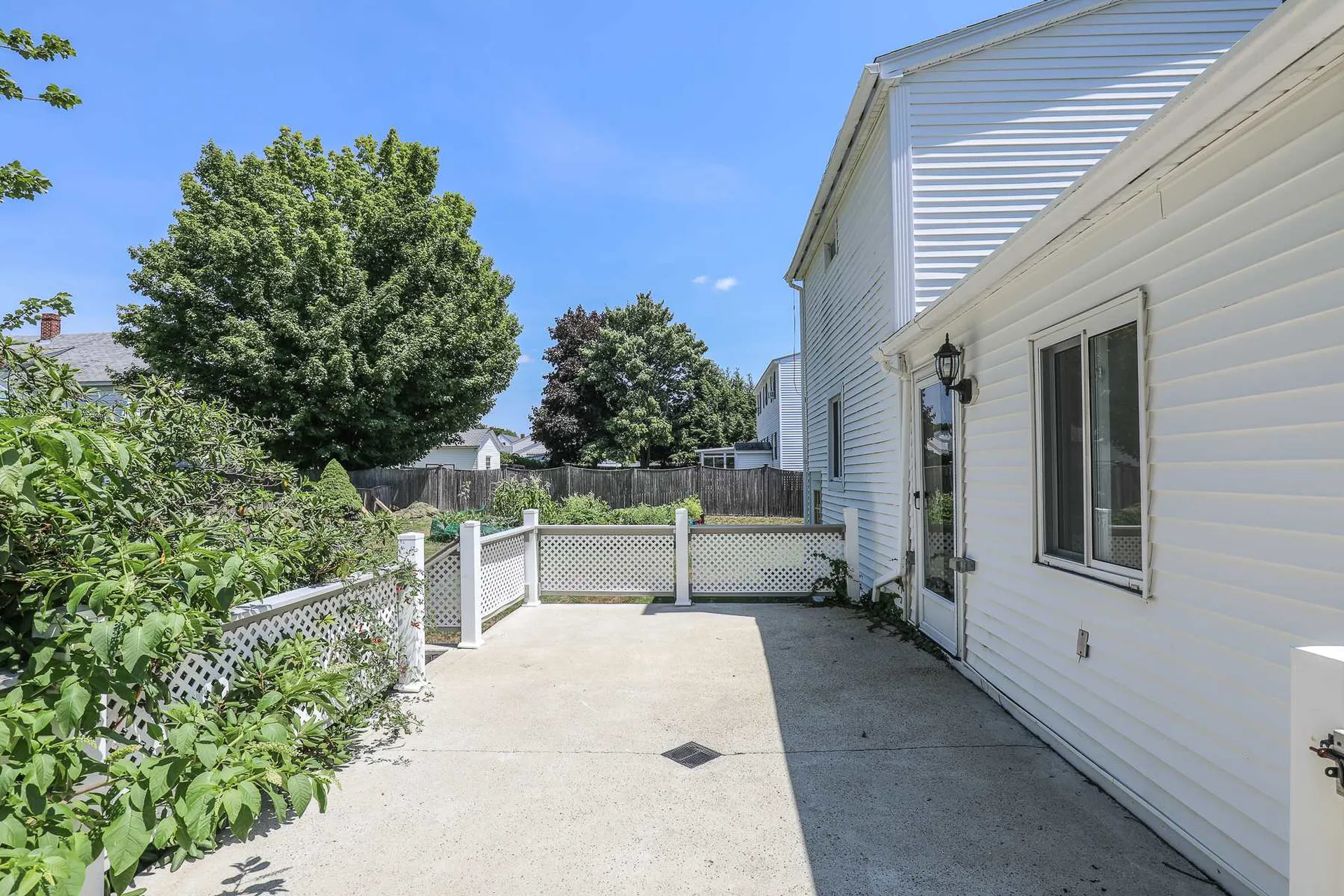 326 Vinton Street Manchester NH 03103