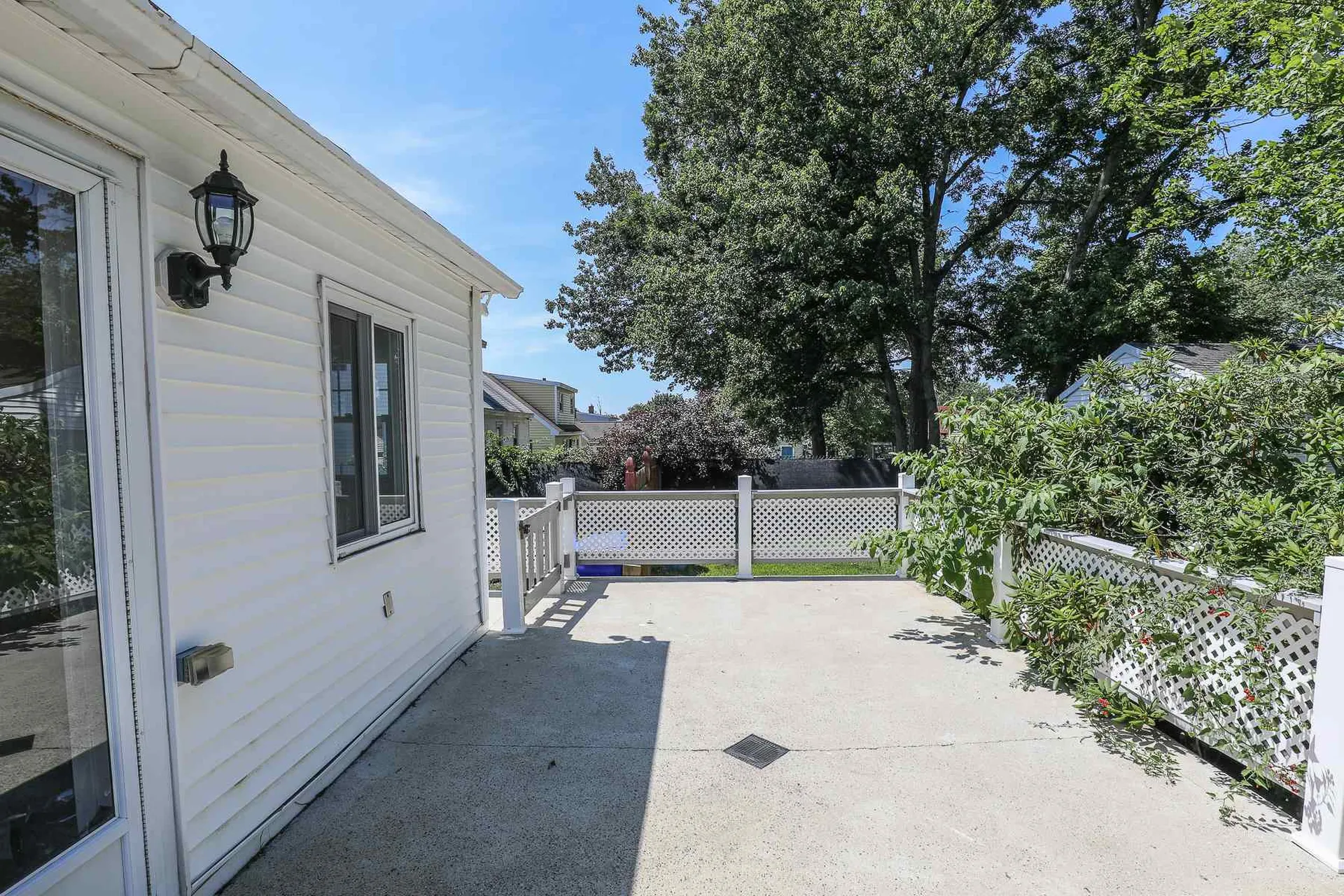 326 Vinton Street Manchester NH 03103