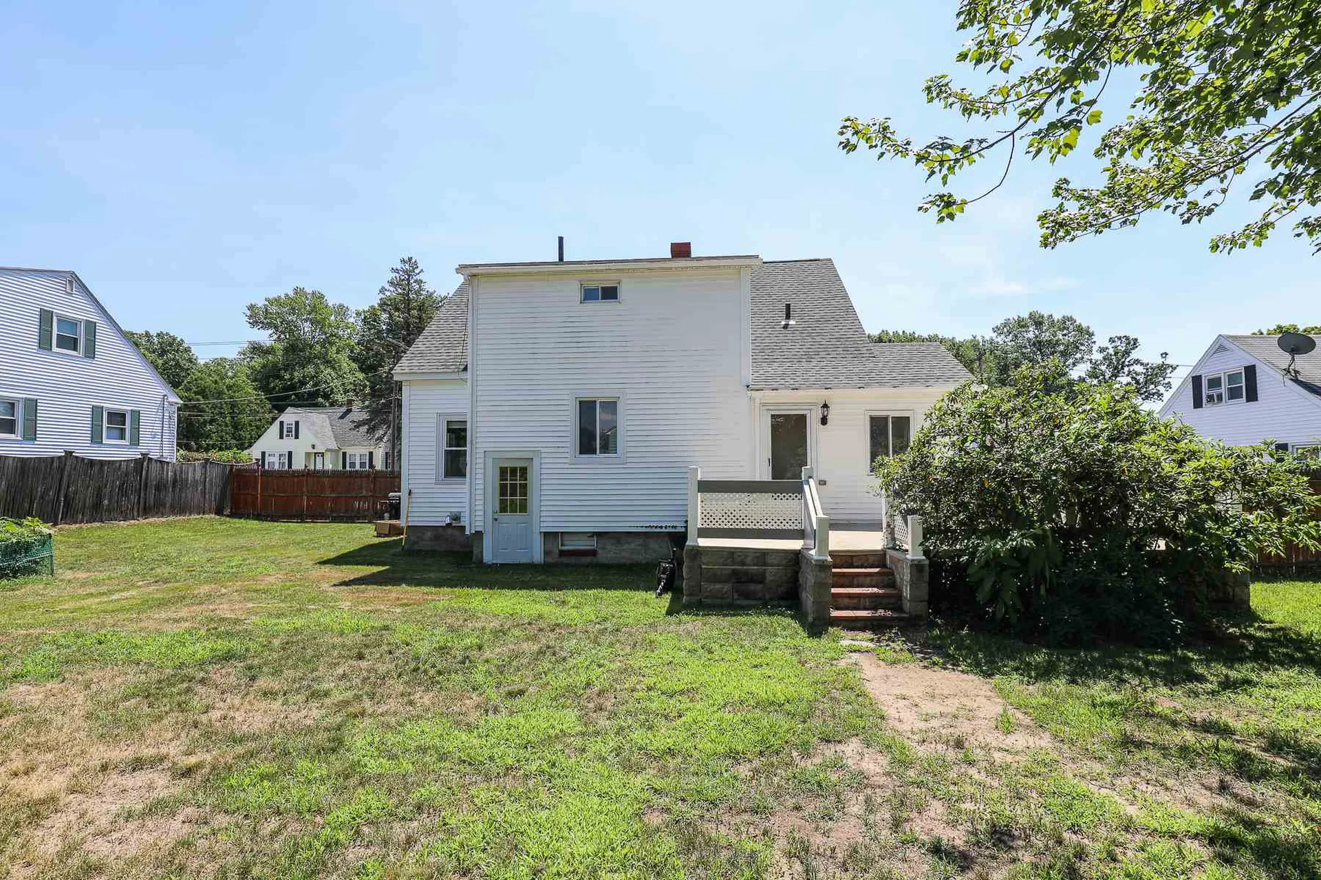 326 Vinton Street Manchester NH 03103