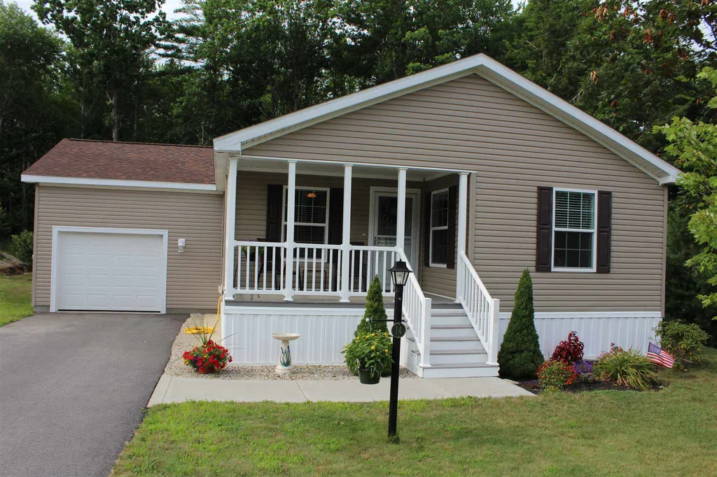 14 Blair Drive Rochester NH 03868