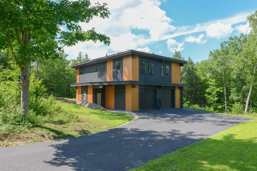 155 Summit Circle Brattleboro VT 05301