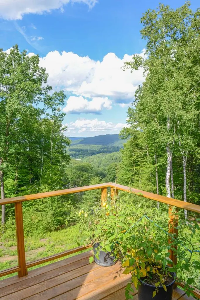 155 Summit Circle Brattleboro VT 05301