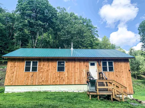 8 Squirrel Drive Hartland VT 05048