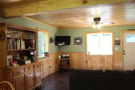 8 Squirrel Drive Hartland VT 05048