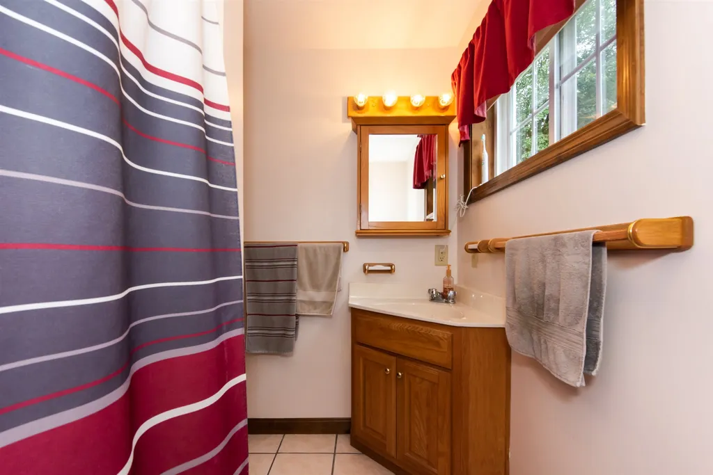 17 Applevale Drive Dover NH 03820