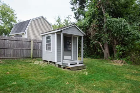17 Applevale Drive Dover NH 03820
